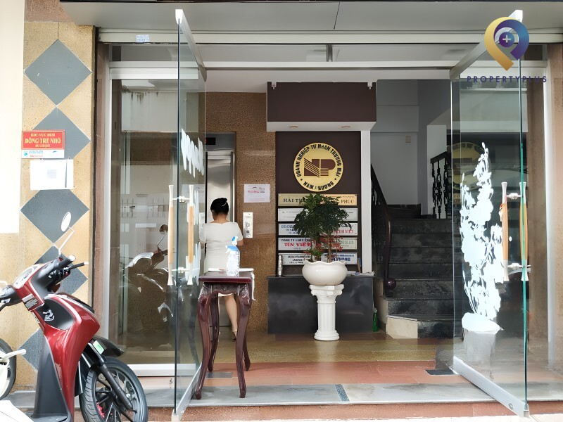 Nam Phuong Building